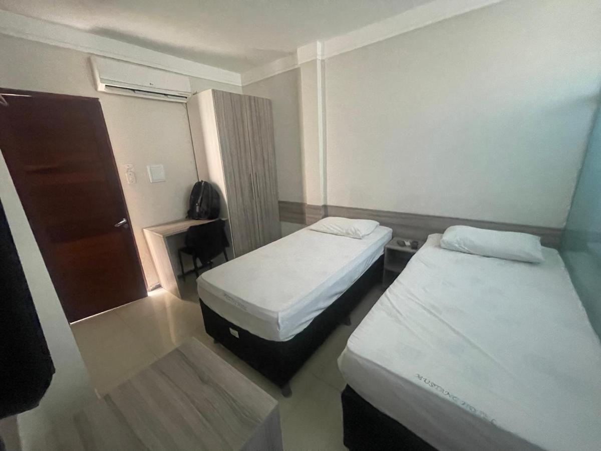 Mustang Hotel Салгейру Экстерьер фото